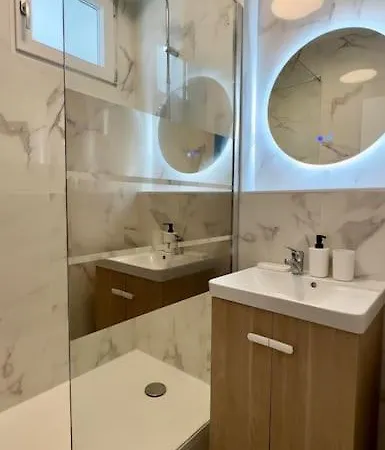 3 Pieces Idealement Situe Apartment
